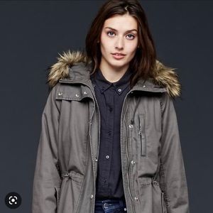 Gap women’s parka with removable liner